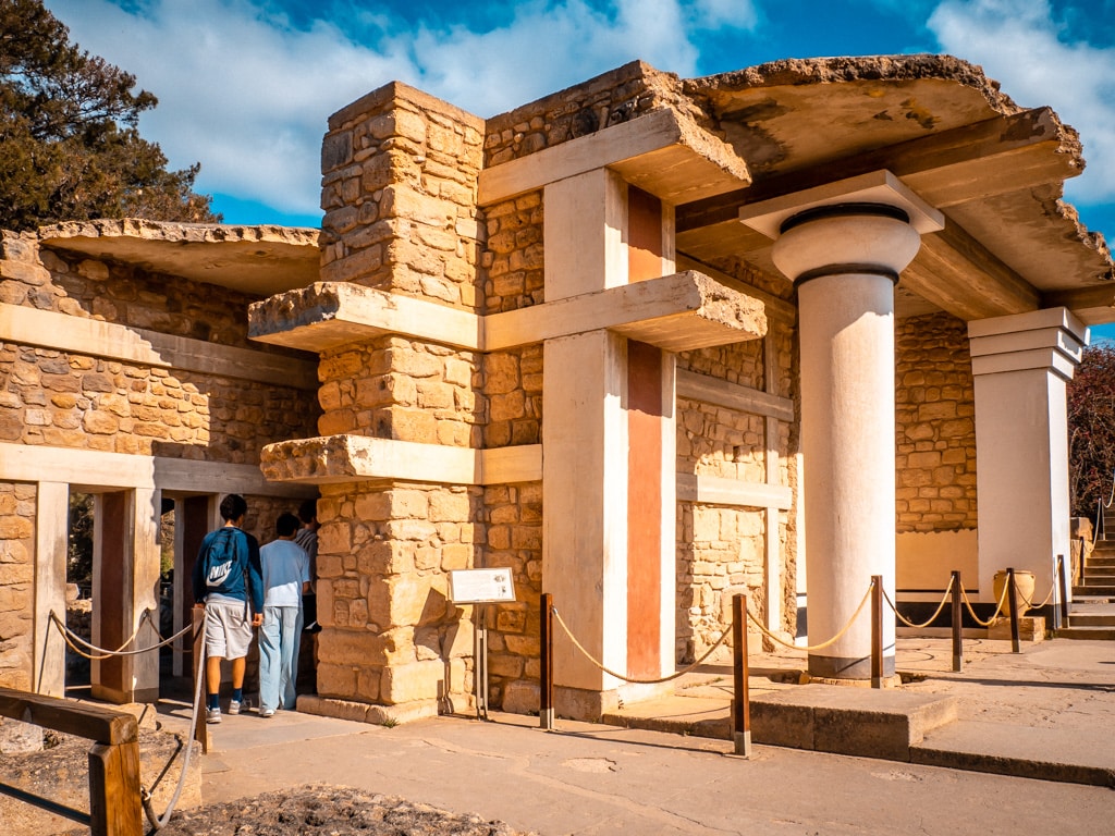 Palais de Knossos attractions touristiques célèbres en Crète