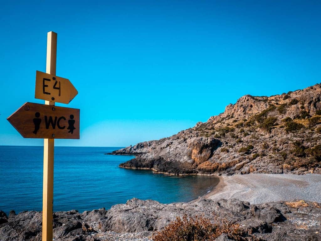 E4 wandelpad bord bij Krios strand Paleochora