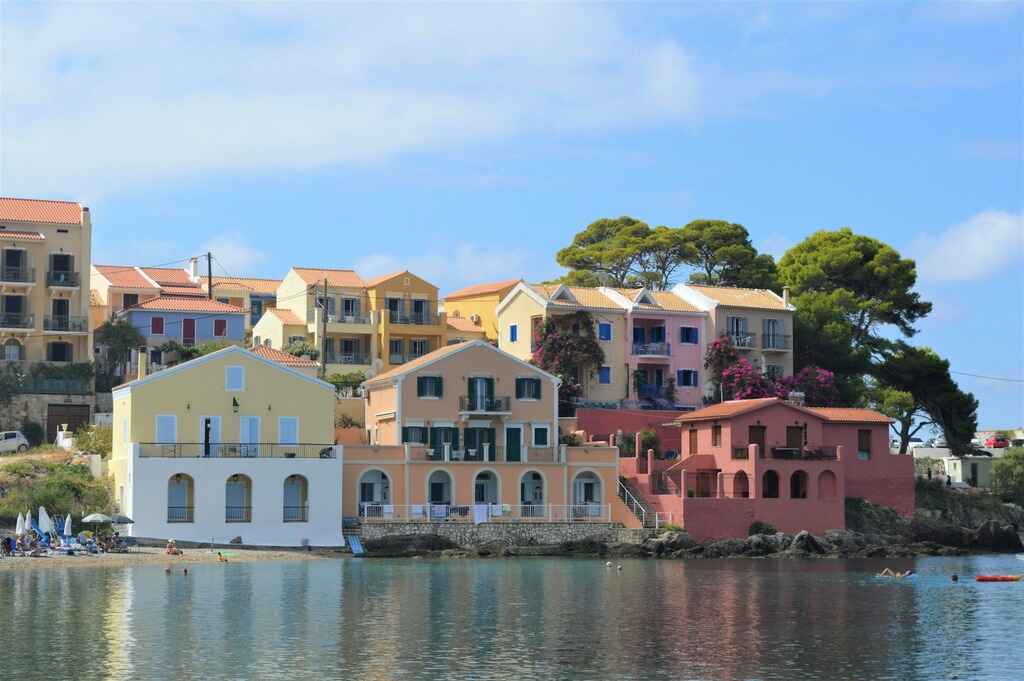 Kefalonia Island Greece_white-and-red-concrete-houses-beside-body-of-water-during-daytime