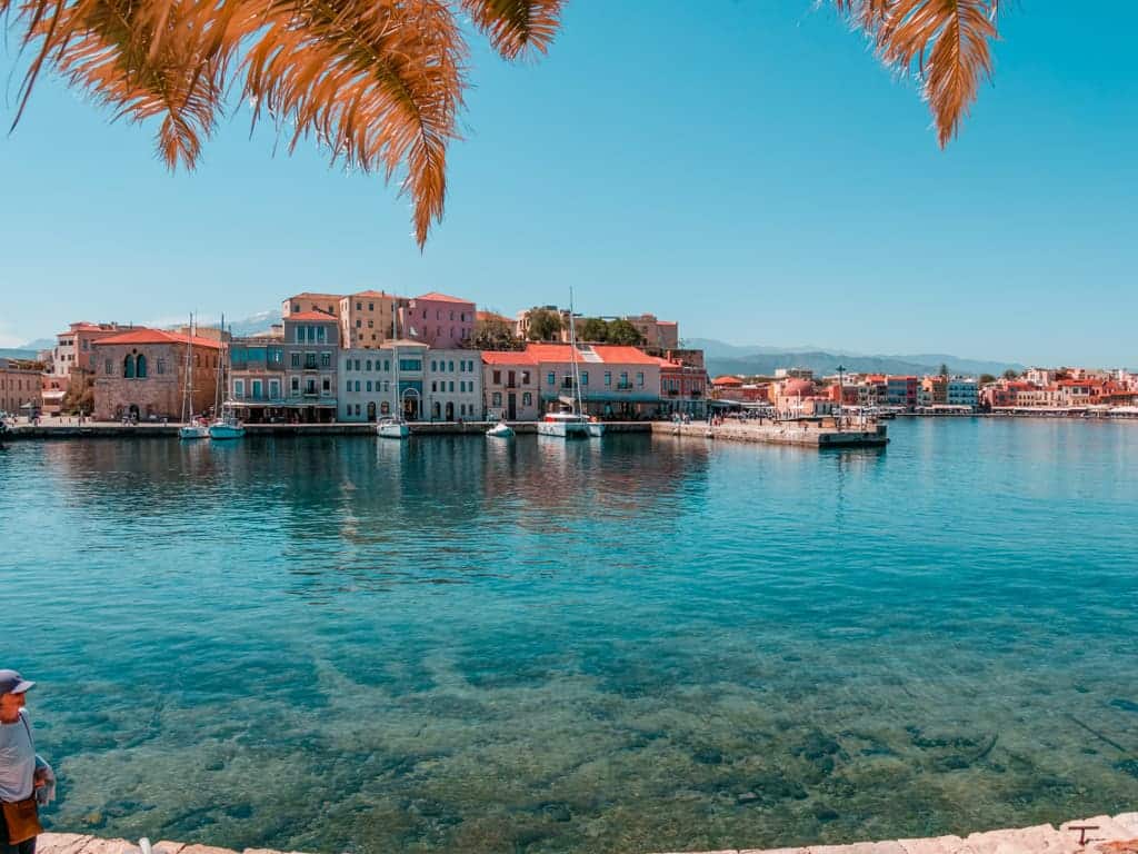 Chania Ciudad Creta Cosas que hacer - Pasear por el puerto junto al océano