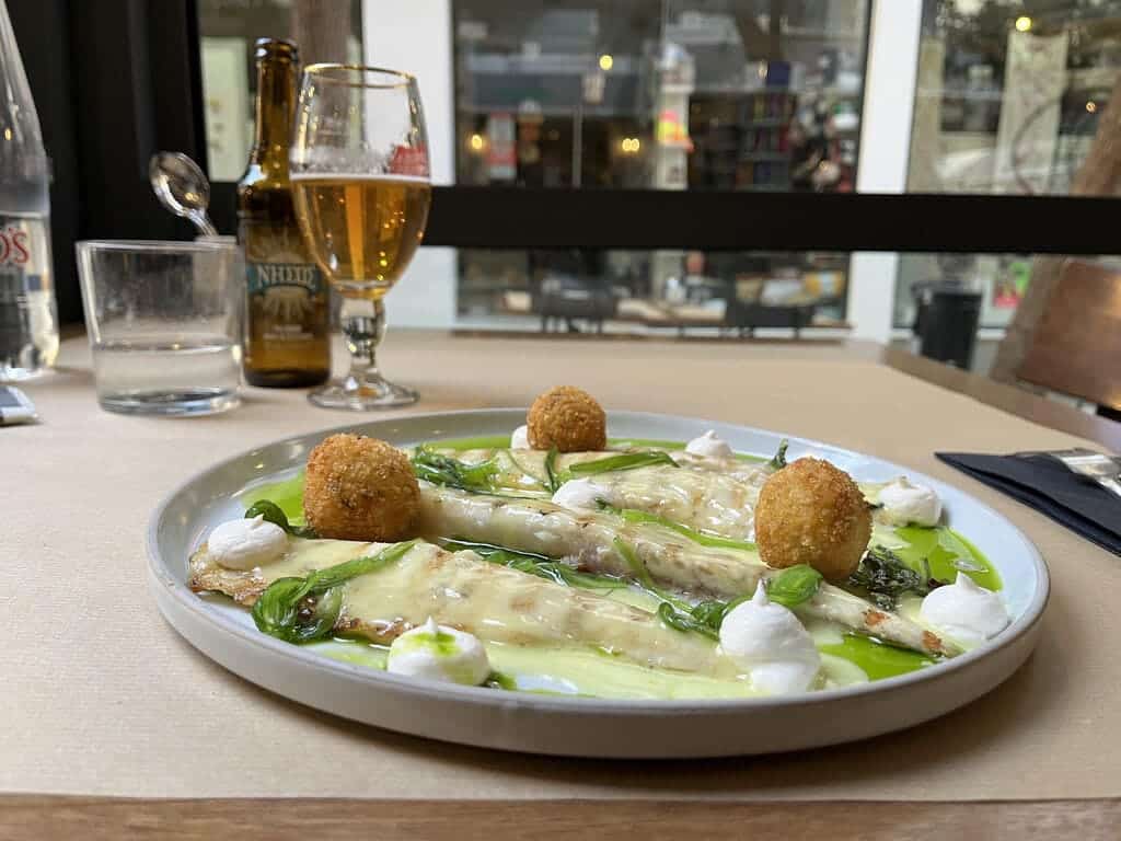 Gegrilde zeebalk bij Apiri Restaurant Heraklion