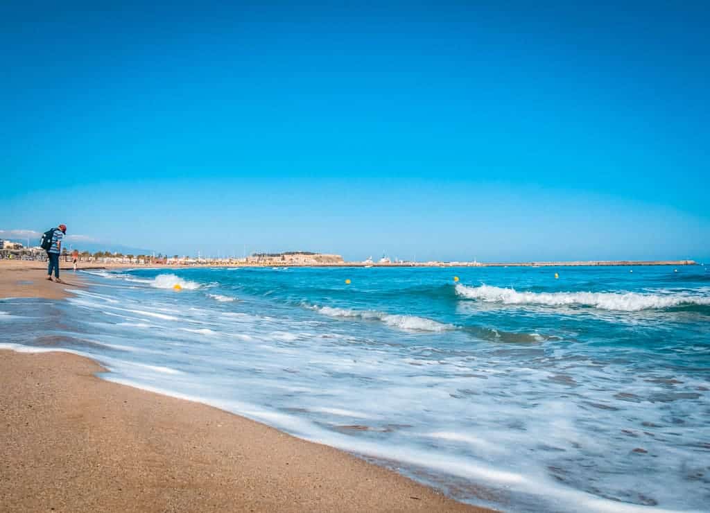 Plage de la ville de Rethymno