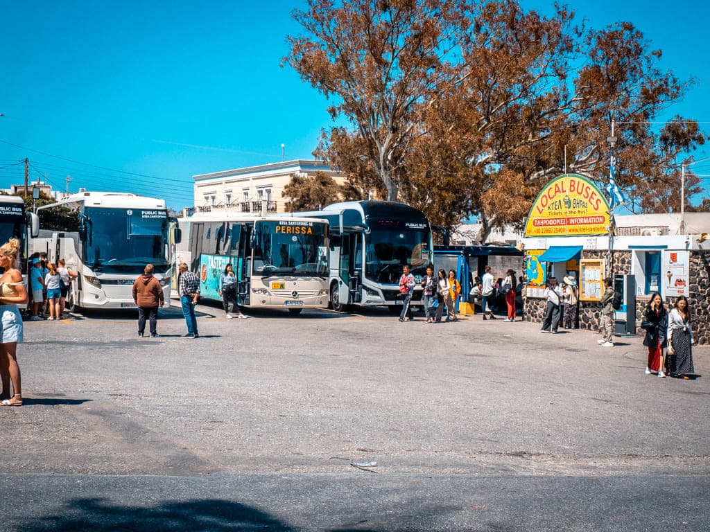 Autobuses en Santorini