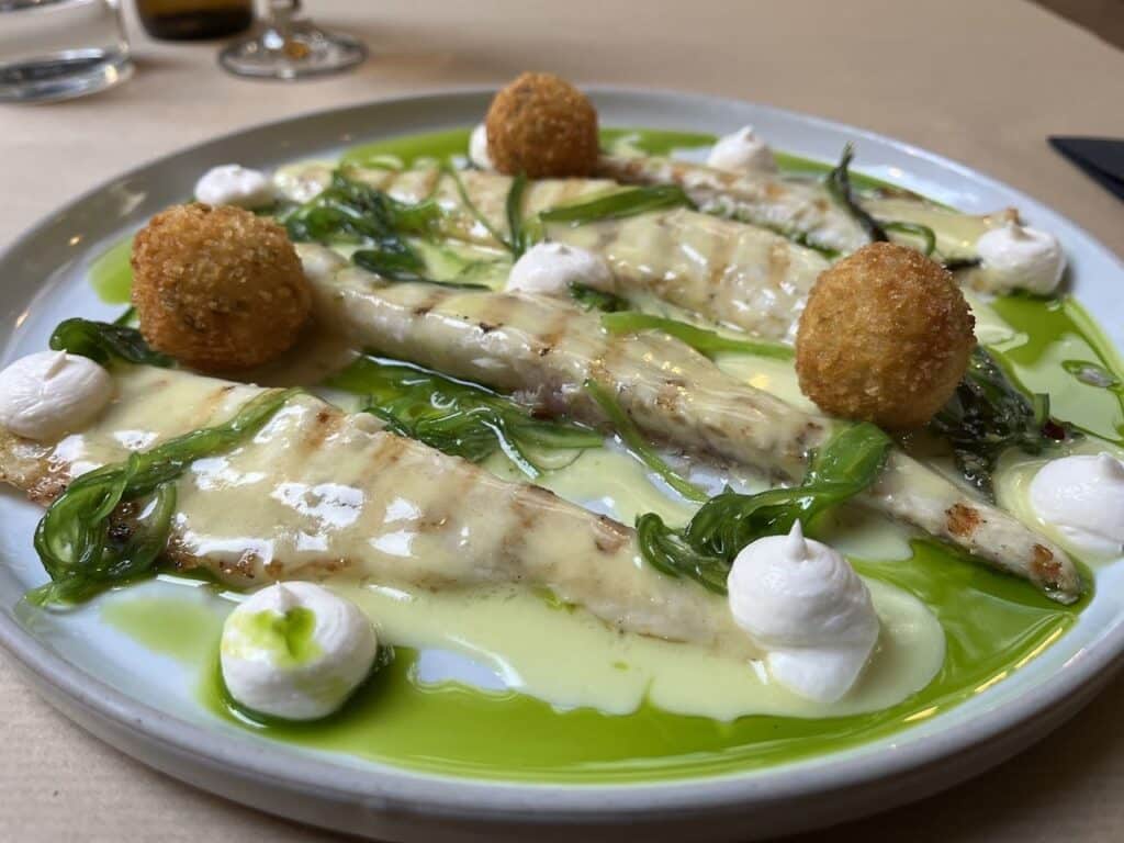 Morue à l'Apiri Greek Eatery