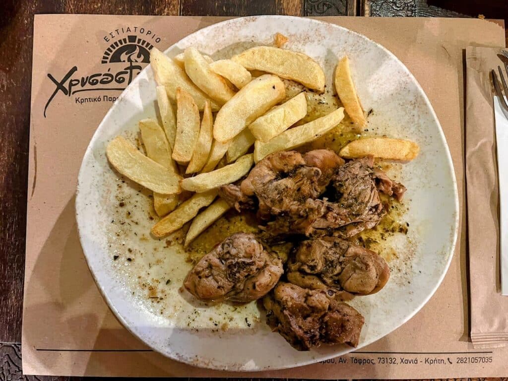 Stifado au lapin - Un ragoût grec délicieusement assaisonné