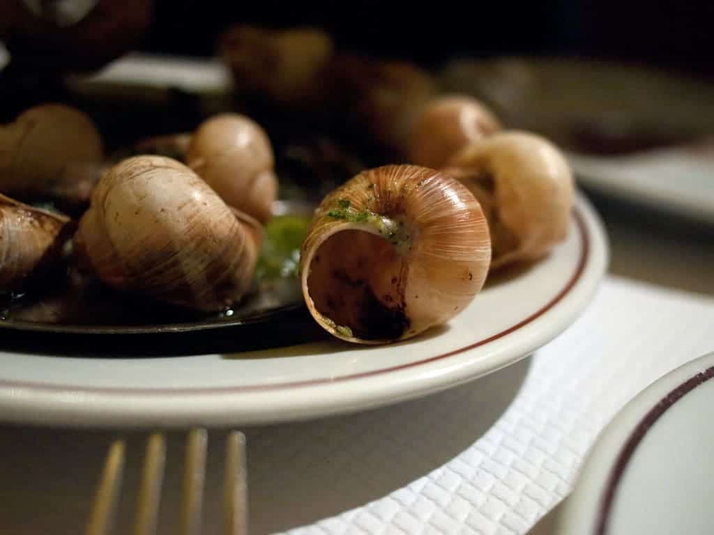 Plat à escargots crétois